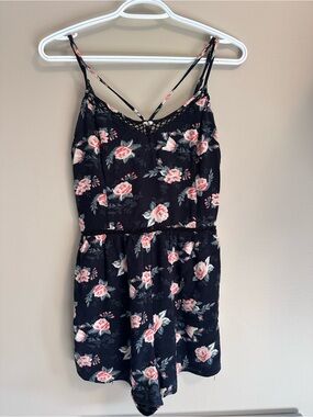 Hollister Black Floral Smocked Romper Women’s Small